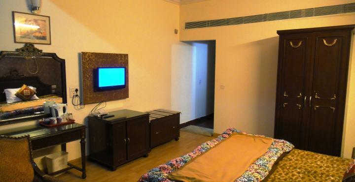 Hotel Hallmark Regency Ludhiana Exterior photo